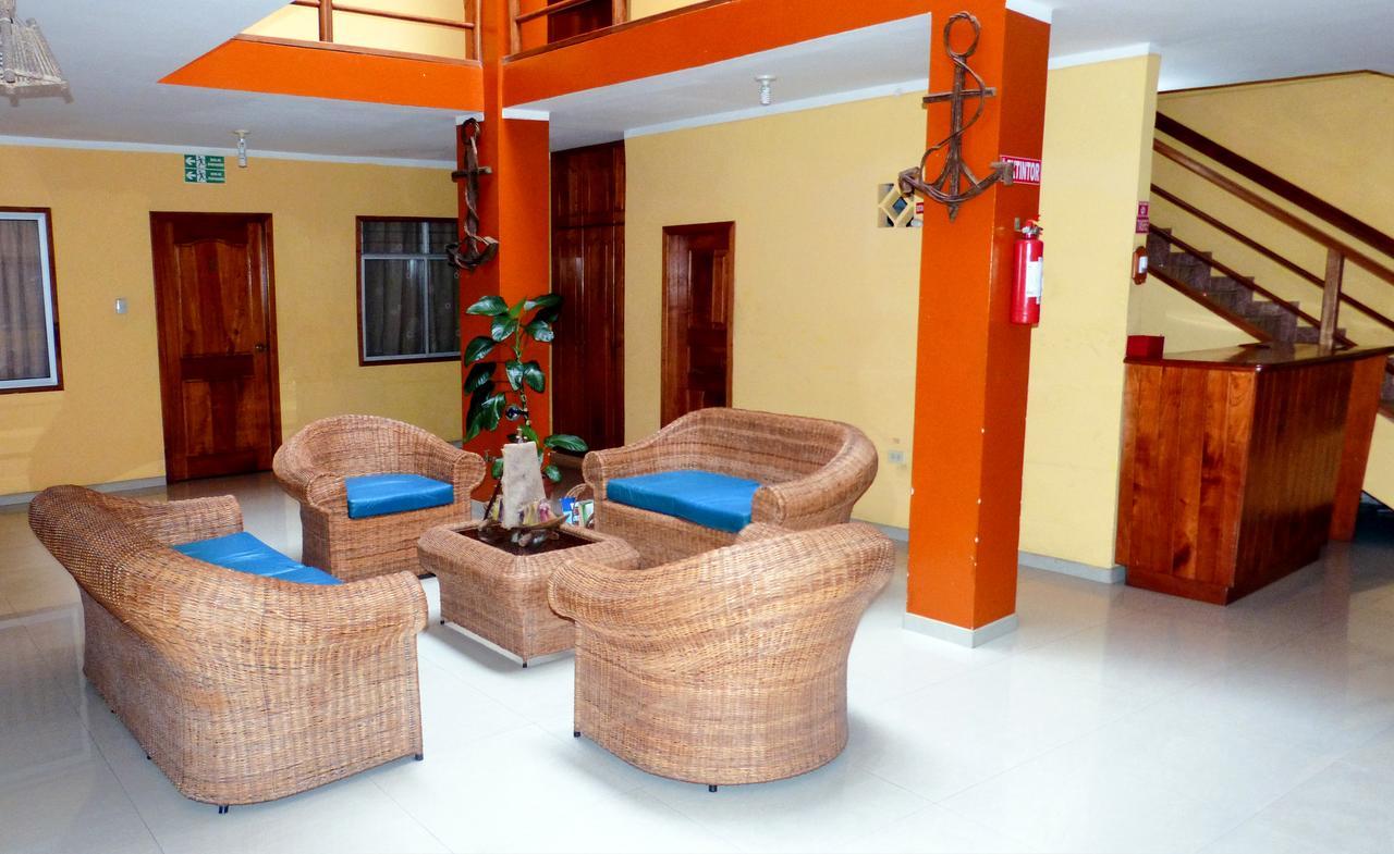 Hostal Leon Dormido Puerto Baquerizo Moreno Εξωτερικό φωτογραφία